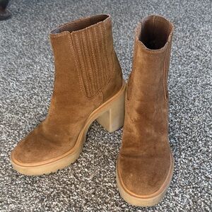 DOLCE VITA - Cognac Suede Boots 6